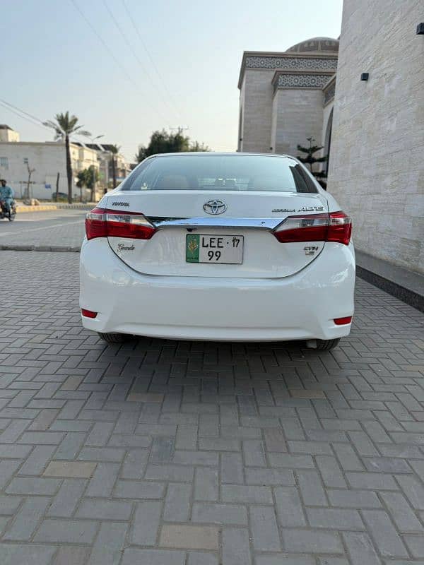 Toyota Altis Grande 2017 6