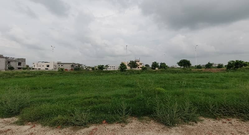 One Kanal Surrounded By Beautiful Houses One Kanal Investor Price Plot For Sale 6