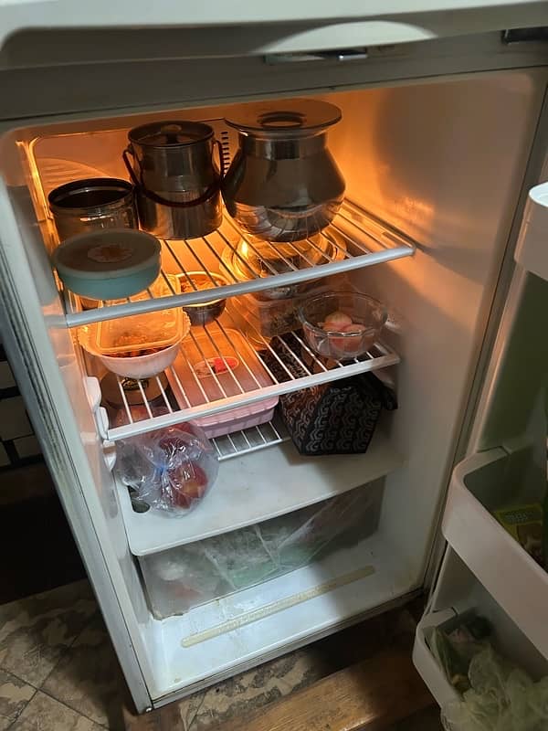 NON FROST LG DOUBLE DOOR FRIDGE 5