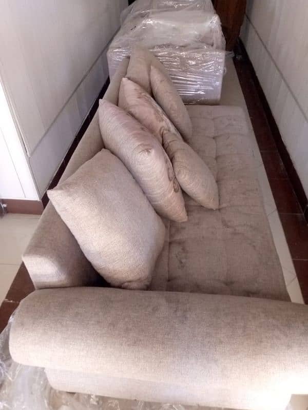 Sofa Set for sale immediately 3