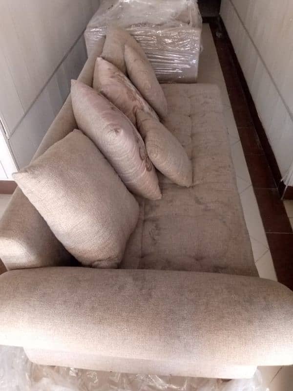 Sofa Set for sale immediately 4