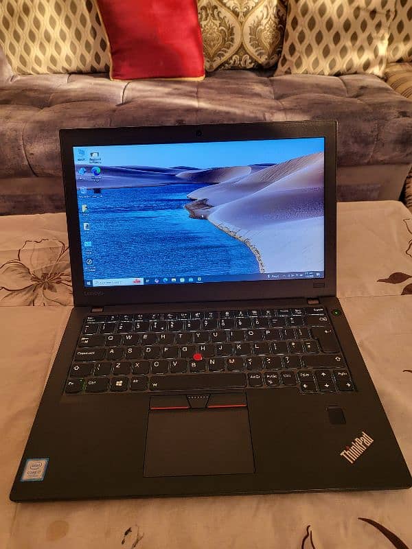 lenovo i7 7th 8/256 slim laptop 0