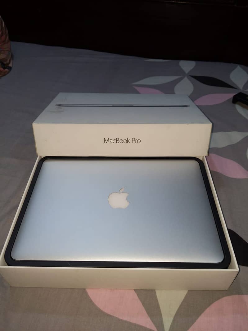 MacBook Pro (Retina, 13-inch Early 2015) Excellent Condition 3