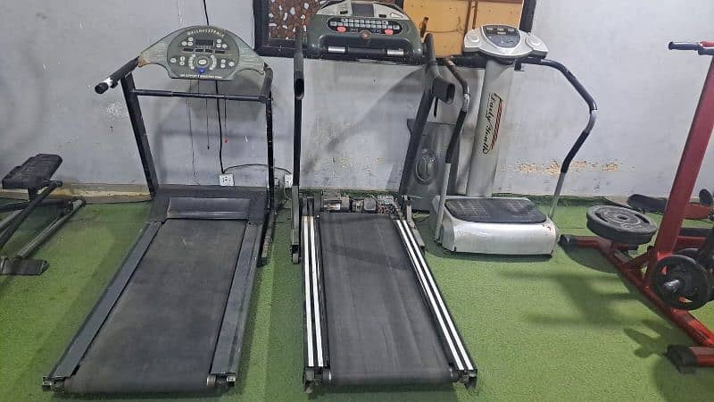 2 Treadmills For Sale In 100,000 1