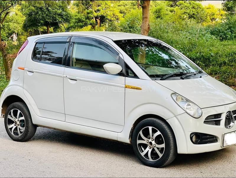 Daihatsu Mira 4 door 2007 0