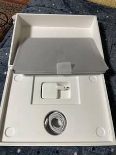 Macbook Air M3 8/256 Full box, New, 0'3'1'15'9'3'8'7'5'9