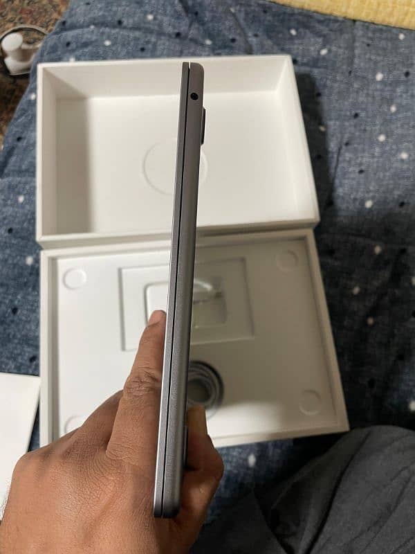 Macbook Air M3 8/256 Full box, New, 0'3'1'15'9'3'8'7'5'9 5