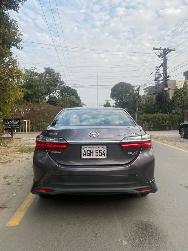 Toyota Corolla Altis 2021 3