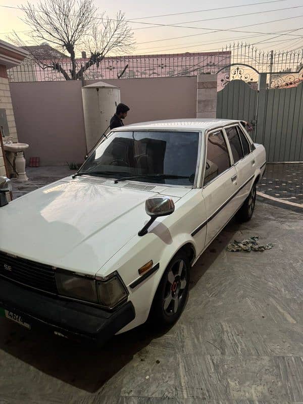 Toyota Corolla 1982 ke70 1