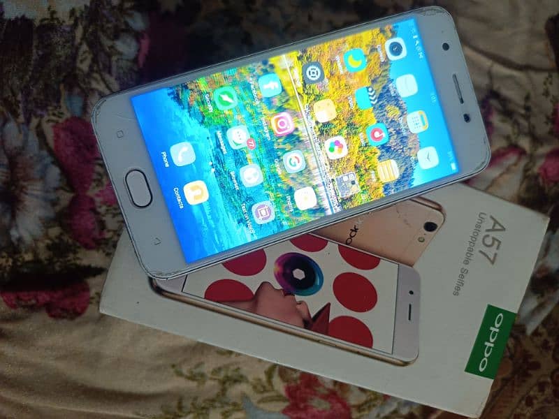 Mobile for sale OPPO. A-57 1