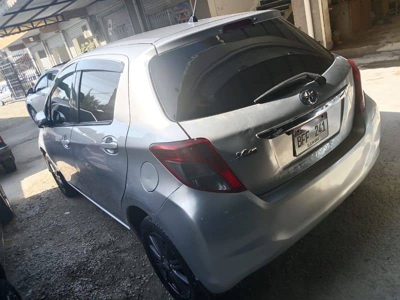 Toyota Vitz 2013 13