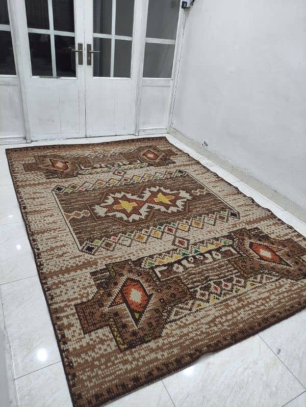 Woolen Brown Centerpiece Rug 3