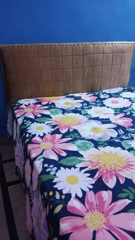 used bed in good condition 0