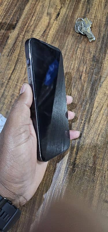 I phone 14pro max dual sim non pta 5