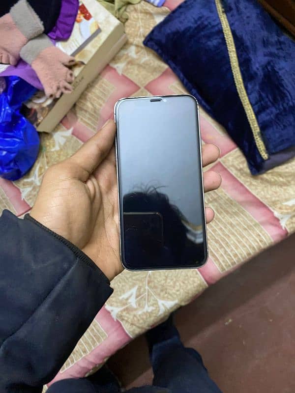 Iphone X official pta approved 7