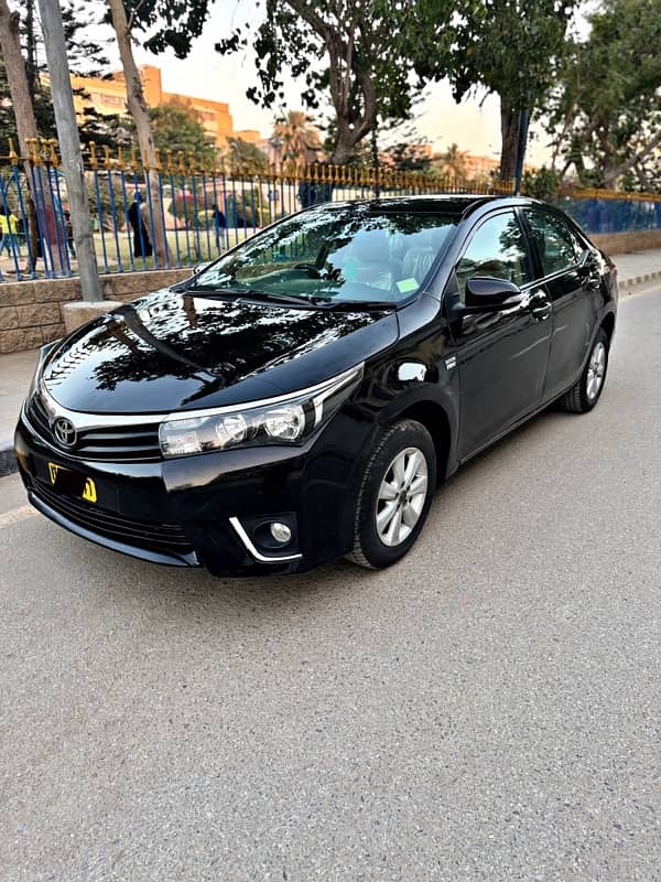 Toyota Corolla Altis 2017 in mint condition 2