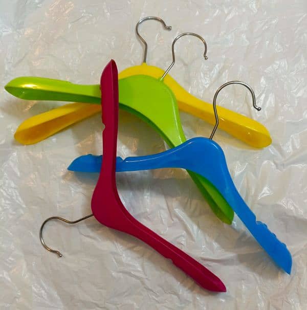 kids hanger 0