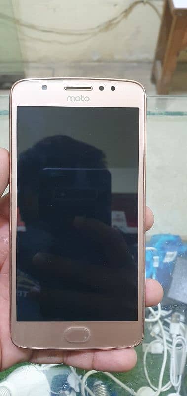 moto e4 body plus penel 0