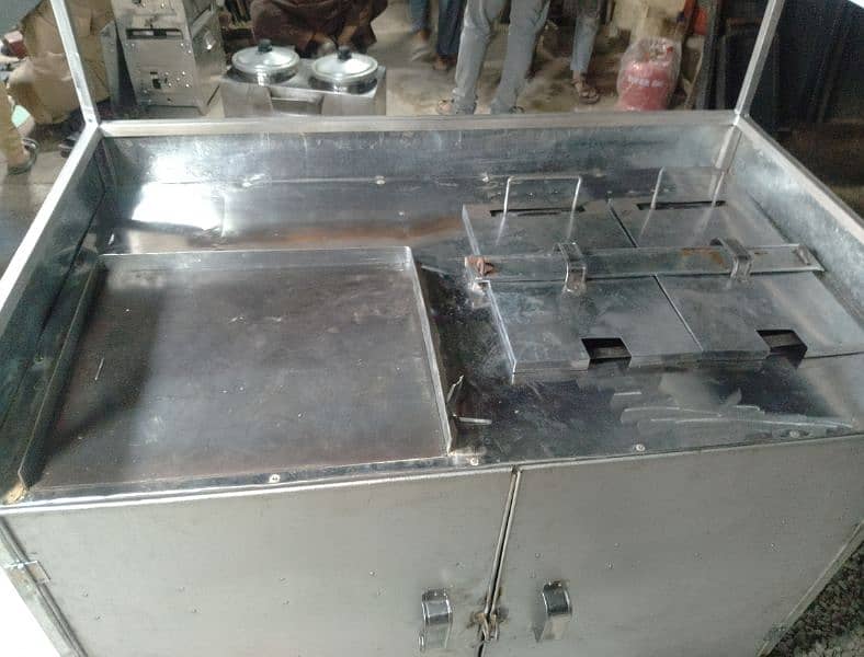 food frice counter and hot plate counter 4