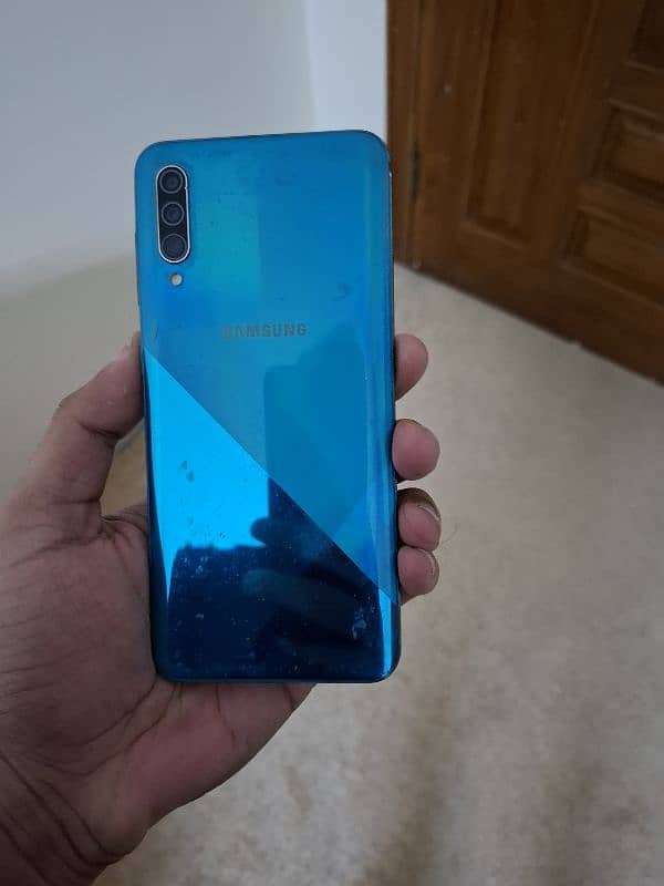 samsung a30s 4/128 2