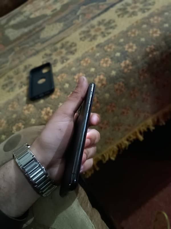 iPhone 11 Pro jv 64gb read add 1