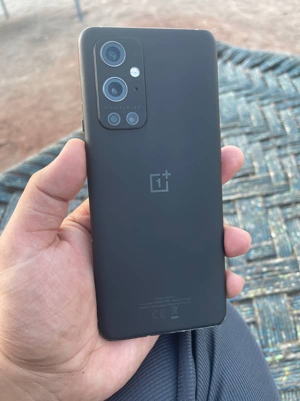 one plus 9pro 5g  life time  pta approved 16/256 6