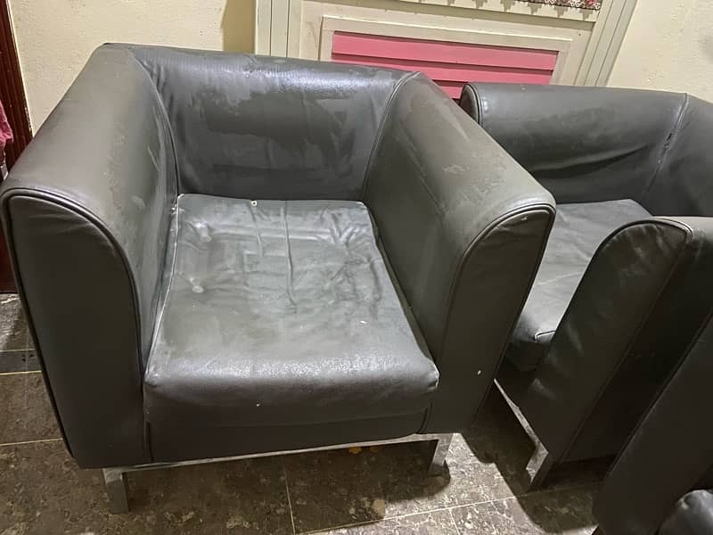 3 sofas in good condition 1