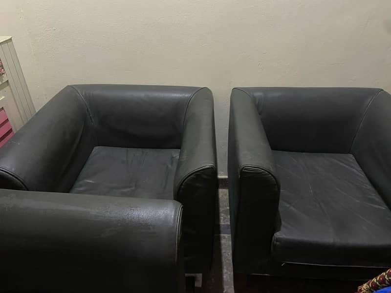 3 sofas in good condition 2