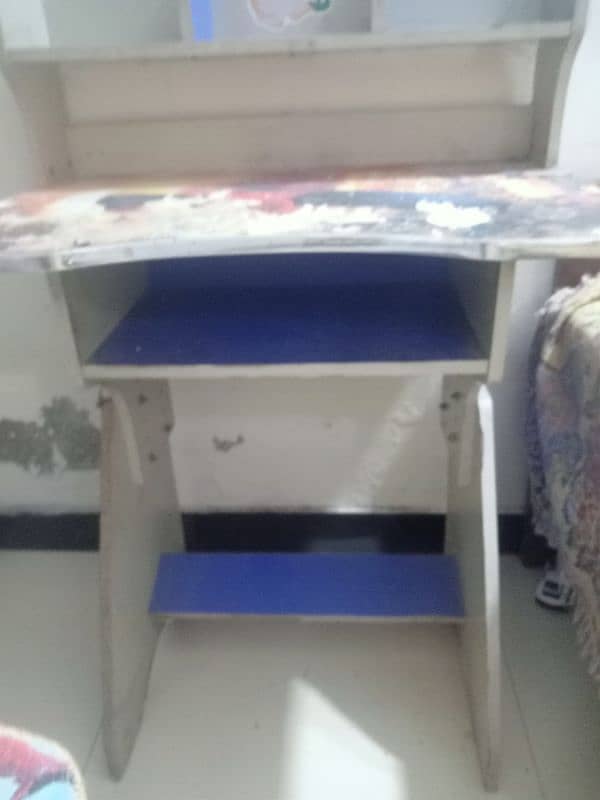 study table for kids with chair 5