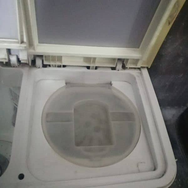 Kenwood washing machine with dryer 4