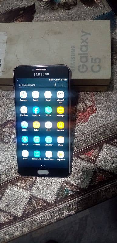 Samsung Galaxy c5 10/10 condition with box only urgent sale 2