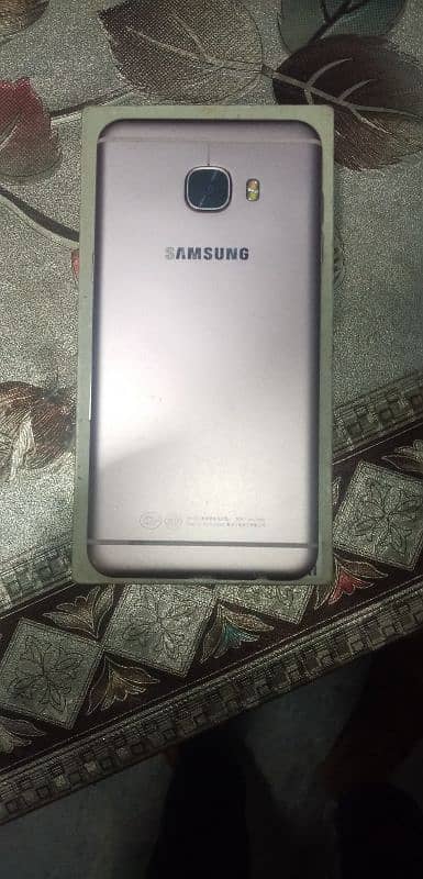 Samsung Galaxy c5 10/10 condition with box only urgent sale 4