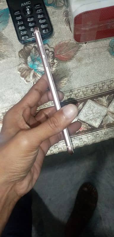 Samsung Galaxy c5 10/10 condition with box only urgent sale 7