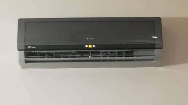 The Gree Inverter AC G10 Perfectly Working 4