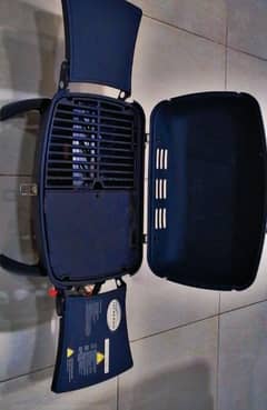 barbeque grill (works with gas and coal)