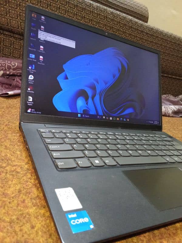 Lenovo v14 g3 (PM Laptop) WITH BOX EXCELLENT CONDITION 5