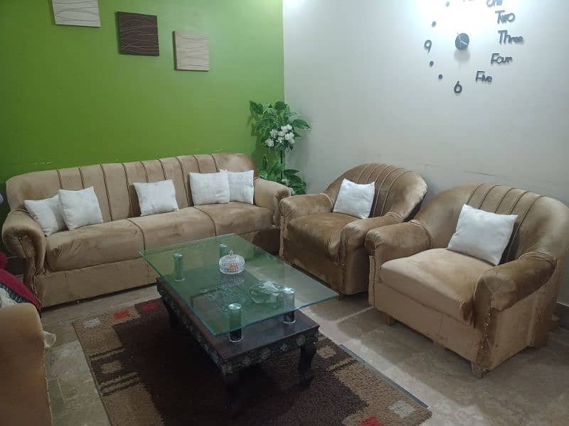 7 Seater Velvet Sofa Set with Center Table 0