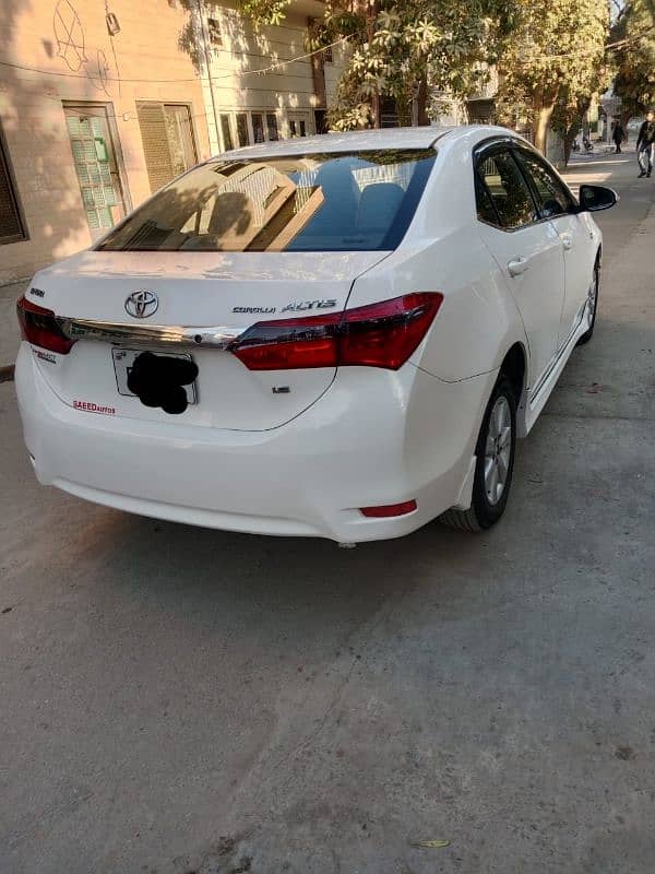 Toyota Corolla Altis 2016 5