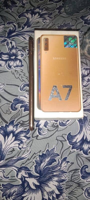 Samsung a7 2018 with box 4 128 dual sim all okay urgent sale read more 12