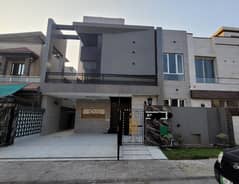 10 Marla Architect Designer house for rent serious Clint only