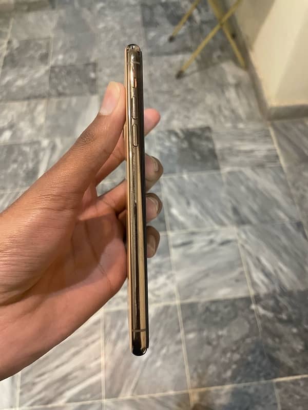 iphone 11 pro max 5