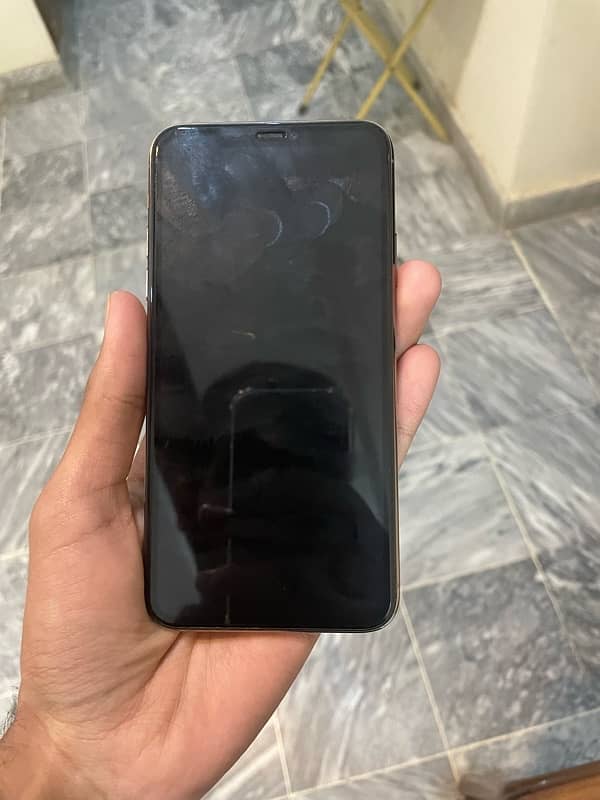 iphone 11 pro max 6