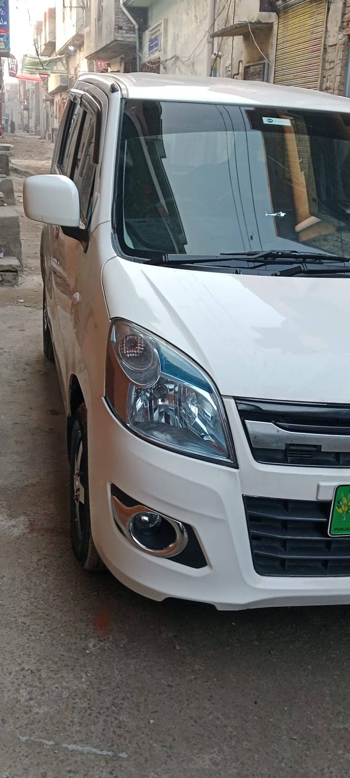 Suzuki Wagon R 2019 1