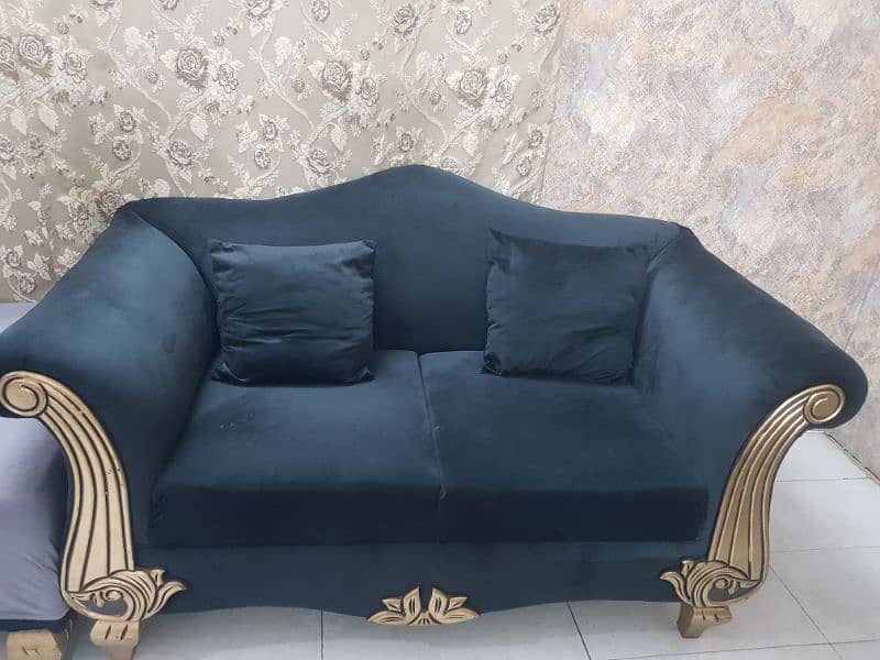 2 Seater Black Golden 0