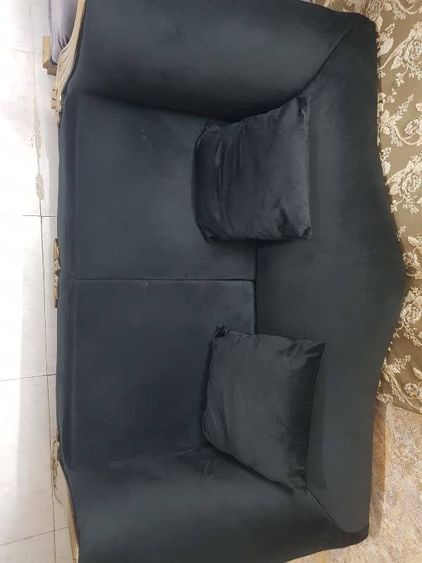 2 Seater Black Golden 1