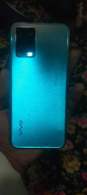 vivo y33s 8+4 Ram 128 Rom 5