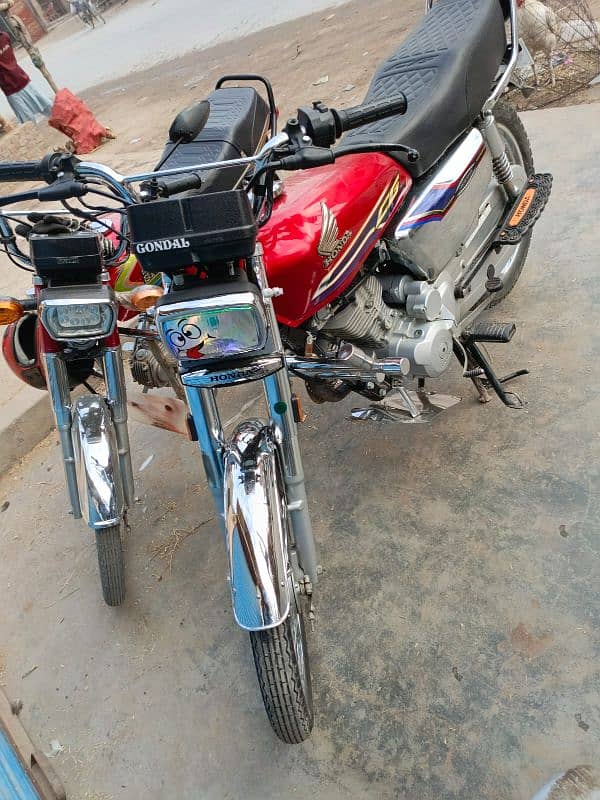 Honda cg 125 bike Self start urgent sale. need cash 4