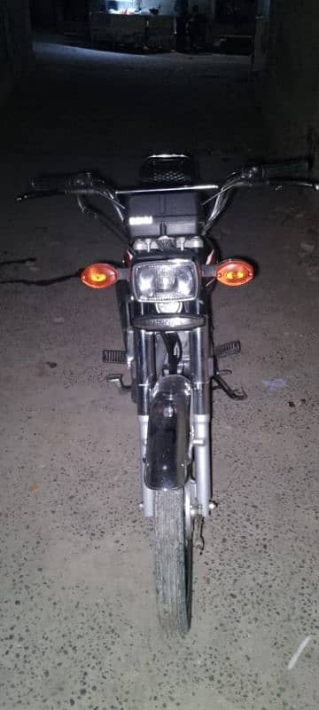 Honda 125  2024 model black color 2