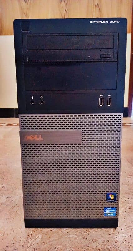 "PC (Core i5 , 3rd generation) with LCD 22 inch". CALL:03108232009 2