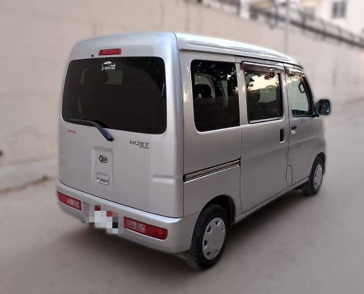 Daihatsu Hijet (Half Cruise) 3